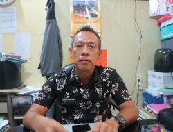 Warga Keluhkan Jalan Rusak Lewat LaporBup
