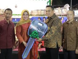 Dukung Program Pembangunan Pemerintah, Bank Jateng Beri Ambulance Melalui Bupati Klaten