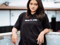 Suka Musik Keras hingga Jadi Vokalis