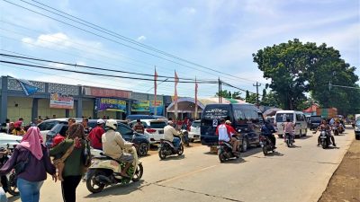 Antusiasme Masyarakat Meningkat, Gelaran Pilpet di Jepara Diwarnai Kemacetan