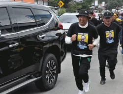 15 Tahun Menjabat, Bupati Cilacap Tatto Suwarto Pulang Jalan Kaki Sejauh 96 Kilometer