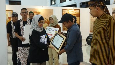 Hidupkan Kembali Ladang Ekspresi Seniman Batang