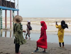 Libur Nataru, Wisatawan Pantai Widuri Naik 60%