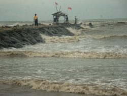 BMKG Kembali Ingatkan Gelombang Bisa Capai 4 Meter