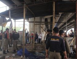 Satpol PP Kota Semarang Lakukan Pembongkaran PKL