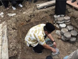 Wagub Bersama Bupati Letakkan Batu Pertama Pembangunan Masjid Jami’ Baitul Muttaqin Wringinjajar