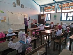 Guru Diminta tak Jual LKS