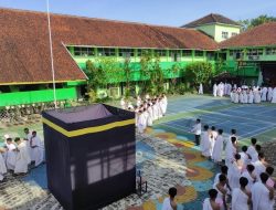 Implementasi Peningkatan Karakter Siswa dengan Manasik Haji
