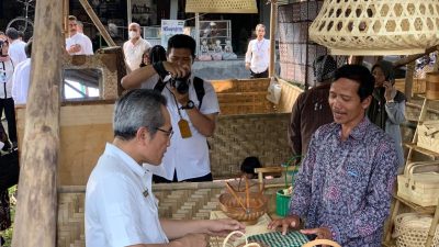 Bupati Bantul Abdul Halim Muslih