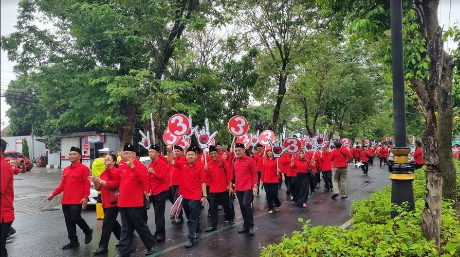 Rombongan bacaleg PDIP Jateng