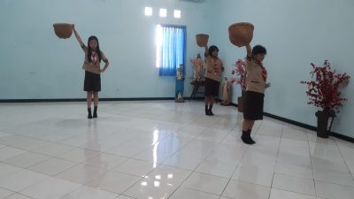 SD Cahaya Nur Optimistis Sambut FLS2N