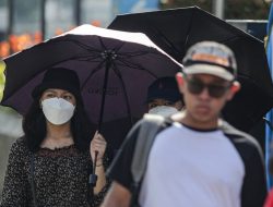 BMKG Himbau Masyarakat Perbanyak Minum Air Putih saat Cuaca Panas