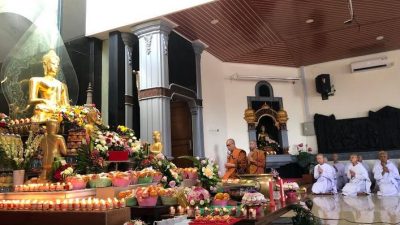 Perayaan Waisak di Vihara Tanah Putih Semarang Tekankan Perkokoh Moral