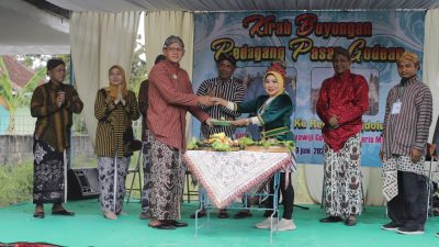 Ribuan Pedagang Pasar Godean Lakukan Kirab Boyongan
