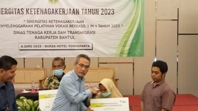 Bupati Bantul Abdul Halim Muslih