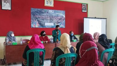 Dinsosdalduk-KBP3A menggelar sosialisasi pranikah di Desa Kutabawa