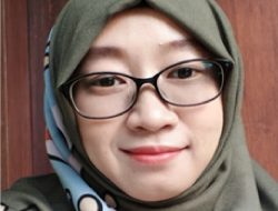 Enjoy Jarles Warisan Budaya Bangsa dengan Membatik