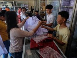 Disdikbud Jateng Tegaskan Larangan Jual Beli Seragam di Sekolah