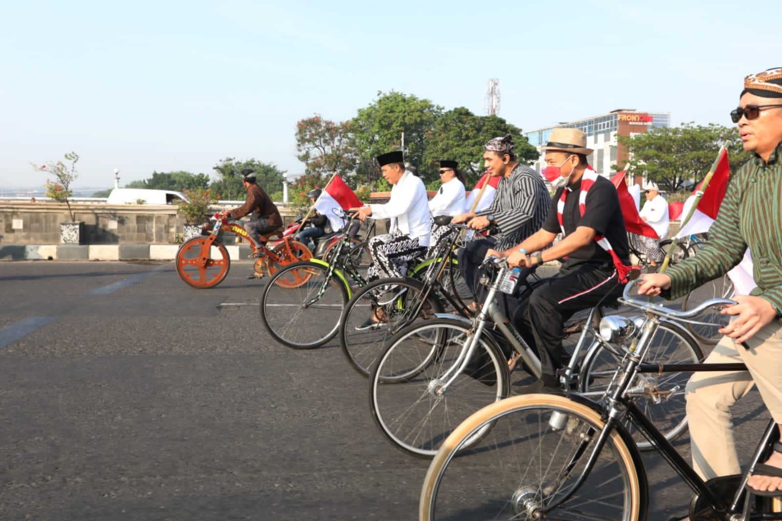Peserta Onthel Kebangsaan