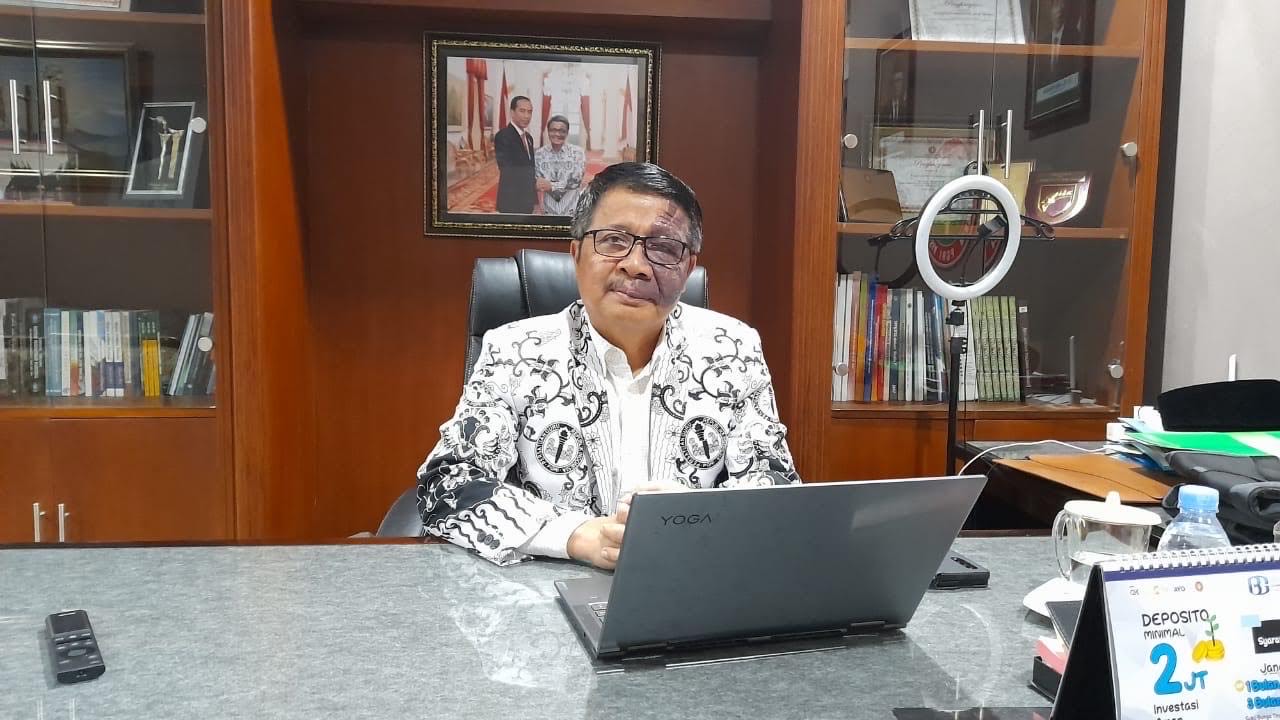Ketua PGRI Jawa Tengah Muhdi