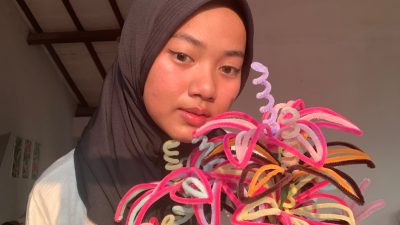 Rahma Artha, pemilik usaha buket dan bunga ikat @flomma.flower