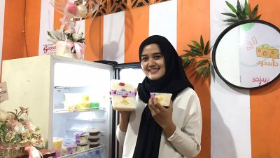 Pemilik Kedai Mayui, Awwalia Nurchoirunnisa