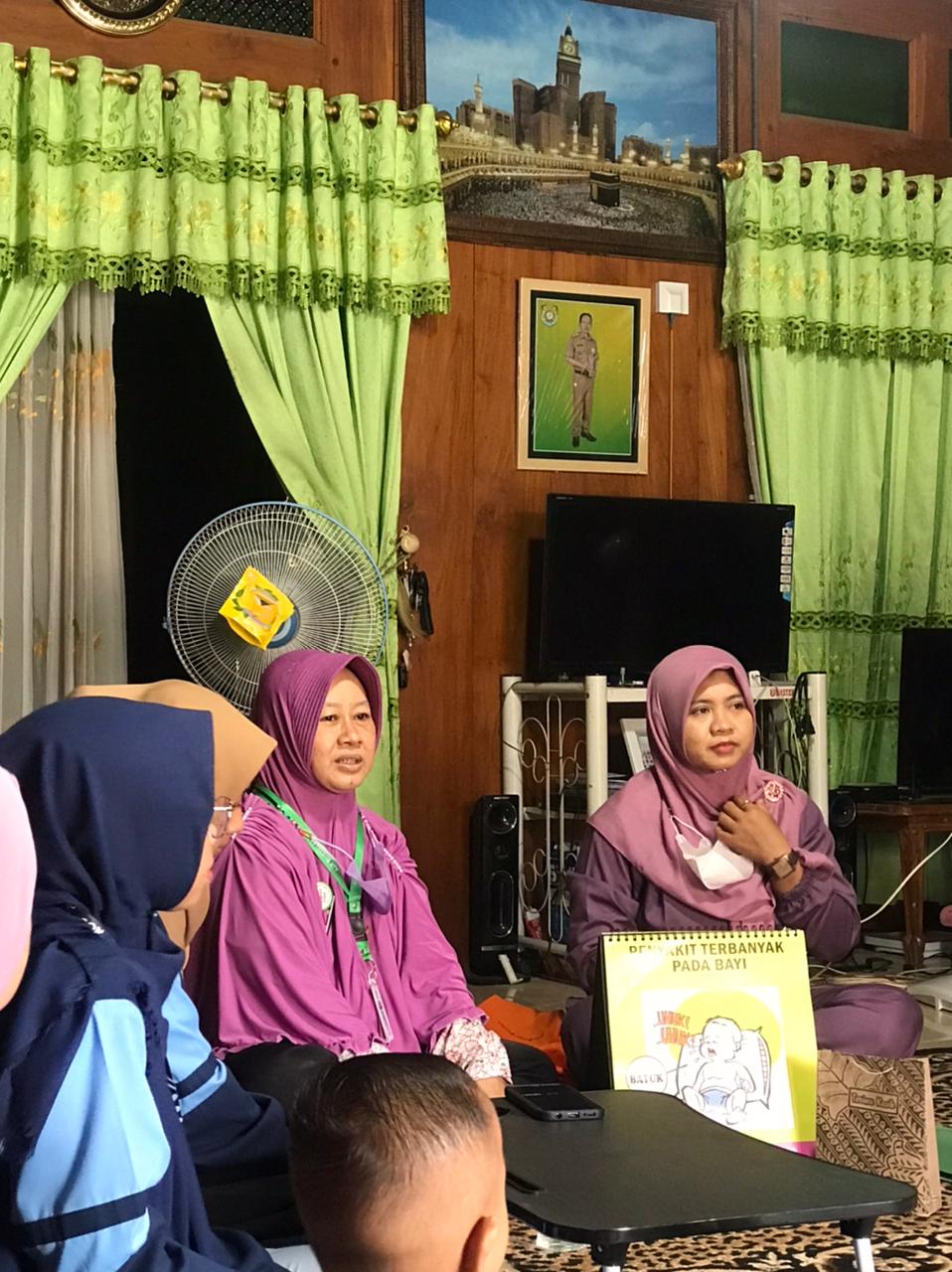 Penyuluhan mengenai kesehatan anak di Desa Galih, Kec. Gemuh
