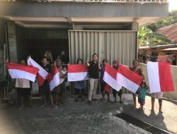 Jelang HUT RI ke-78, Disdik Kota Semarang Bagikan 700 Bendera