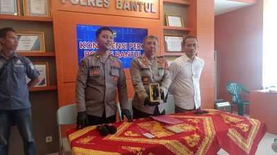 Penjual Jenglot Abal-abal