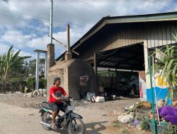Pembakaran Sampah di TPS3R Grojogan Dituding Sebabkan Penyakit