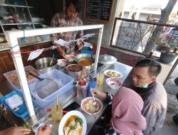Rela Antre untuk Nikmati Seporsi Mie