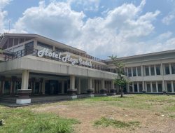 Pembangunan Hotel Moga Indah Jalan di Tempat
