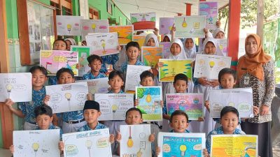 Siswa SD 1 Tumpangkrasak Kampanye Hemat Energi
