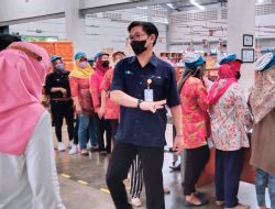 Lulusan SMA dan Sarjana Banyak yang Nganggur