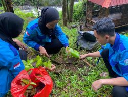 HMPS Tadris Biologi IAIN Kudus Rayakan Harlah ke-6 dengan Menanam Pohon di Daerah Rawan Longsor