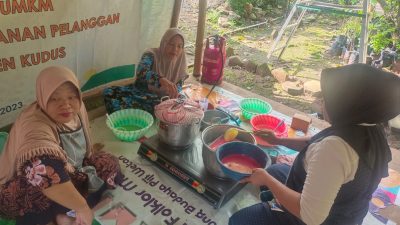 Emak-emak Piji Wetan Kreasikan Jajanan Pasar