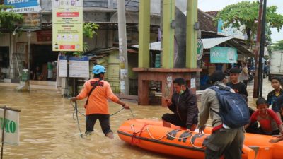 Banjir Rendam Dua Desa di Kayen Pati, Diduga Akibat Hutan Kendeng Rusak