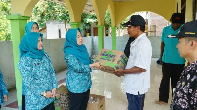 Peduli Banjir Pati, TP PKK Kabupaten Pati Salurkan Bantuan di Desa Babalan