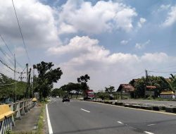 Arus Balik Terlewati, Arus Lalu Lintas Pantura Rembang Ramai Lancar
