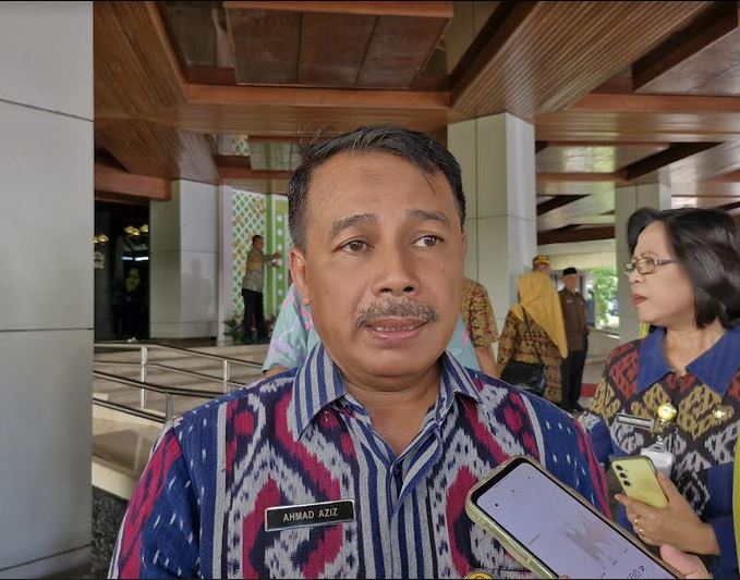 Kepala Disnakertrans Jateng, Ahmad Aziz