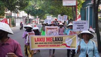 Petani Pundenrejo Berjalan 30 Kilometer Minta Tanah Nenek Moyangnya