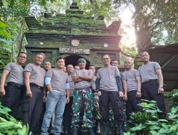 Polsek Kudus Kota Ziarah ke Makam Syekh Abu Hasan Syadzali Japan
