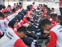 Anggota Paskibra Kesurupan saat Latihan