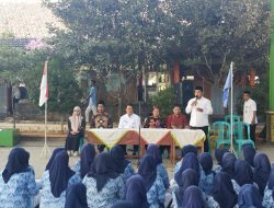 Siswa SMP di Jaken Diberi Sosialisasi Bahaya Pernikahan Dini