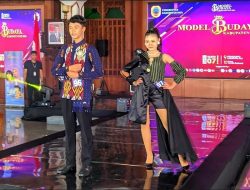 Model Budaya Jadi Ajang Unjuk Bakat