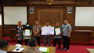 DinsosP3AKB Pati Salurkan Santunan Kematian Tahap 4