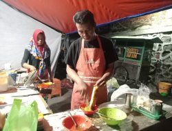 Mencicipi Jajanan Malam di Semarang, Jagung Bakar Aneka Rasa