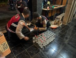 Jelang Ramadan, Polres Jepara Sita 122 Botol Miras