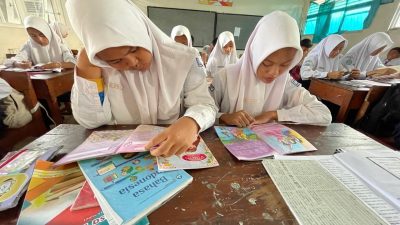 Galakkan Budaya Literasi, SMP 1 Bae Wajibkan Siswa Membaca Sebelum Pembelajaran