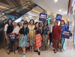 Keren & Kekinian! Kampanye Sarung di Mall Paragon Semarang Curi Perhatian